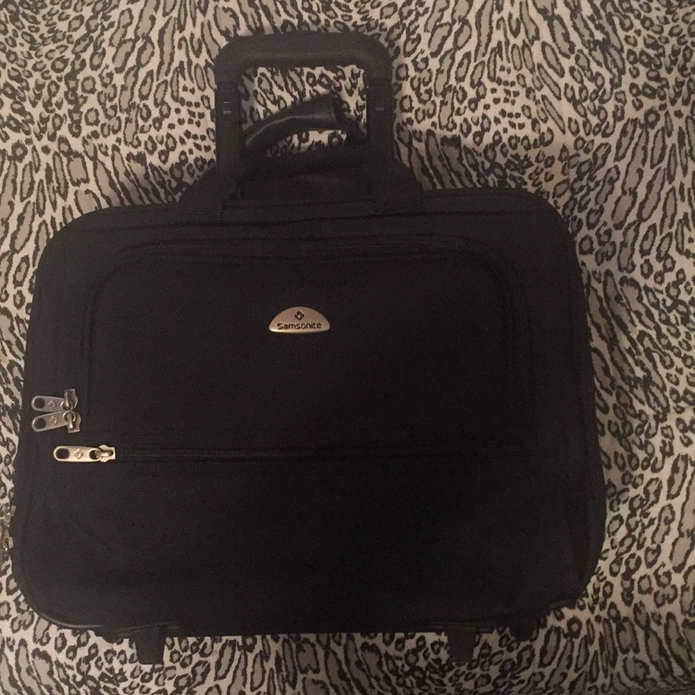 Samsonite Pro Double Compartment Brief w/ wheels